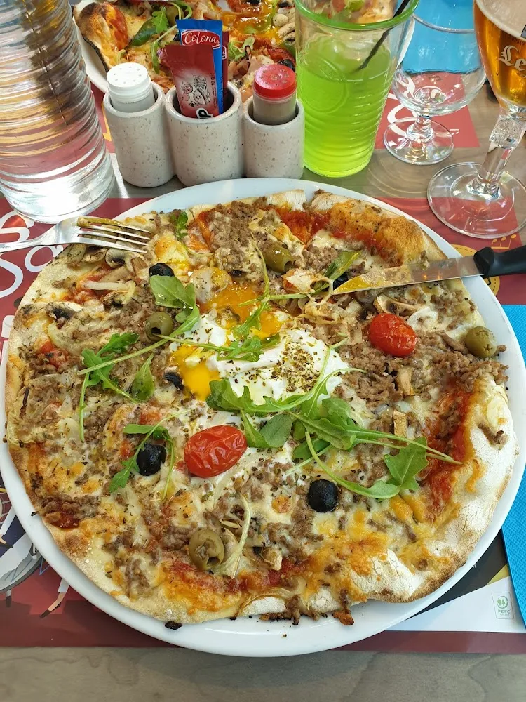 Pizza Vesuvio